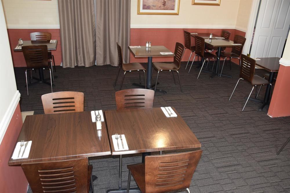 Best Western Coachman'S Inn Motel Батерст Экстерьер фото