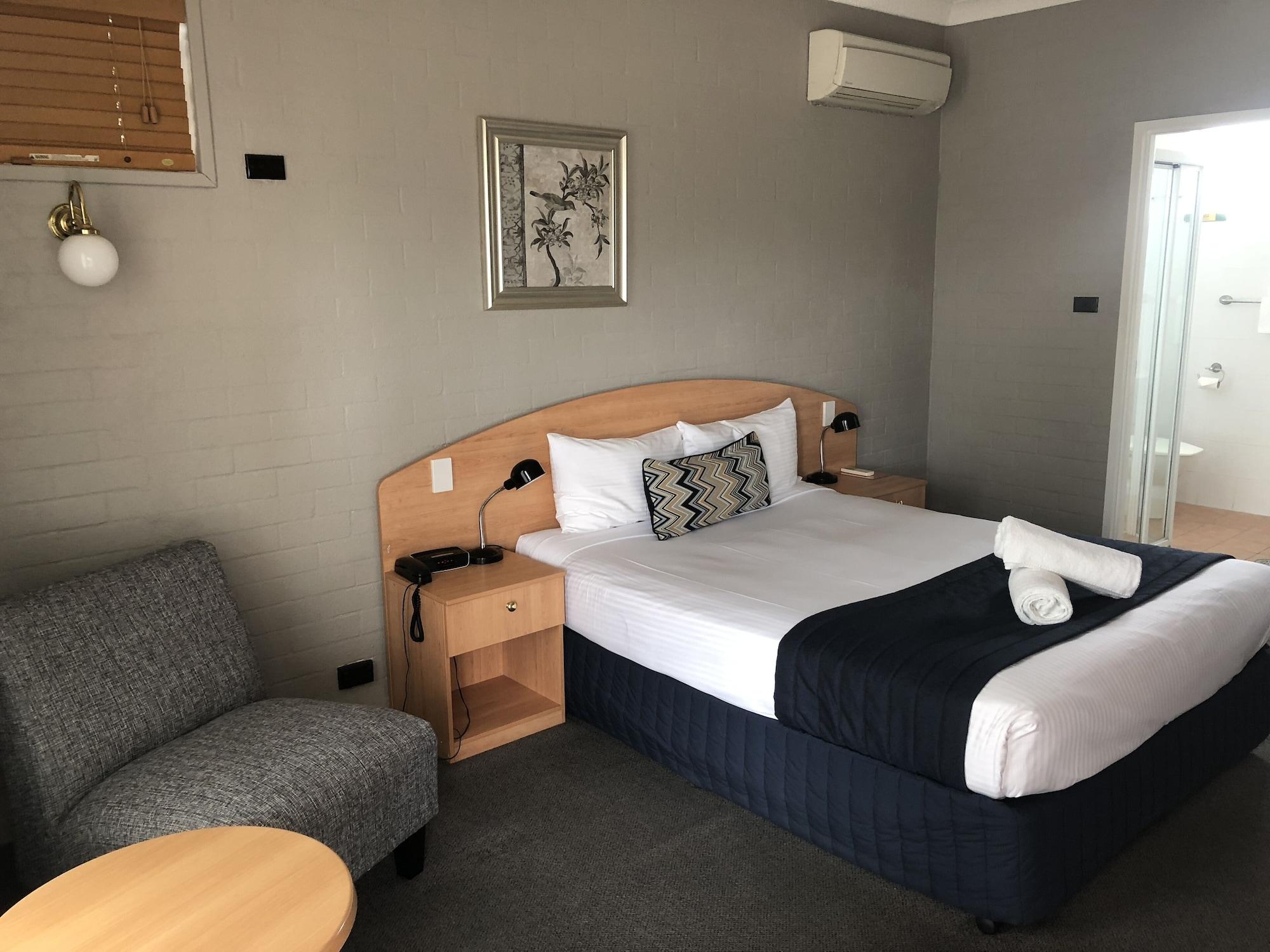 Best Western Coachman'S Inn Motel Батерст Экстерьер фото