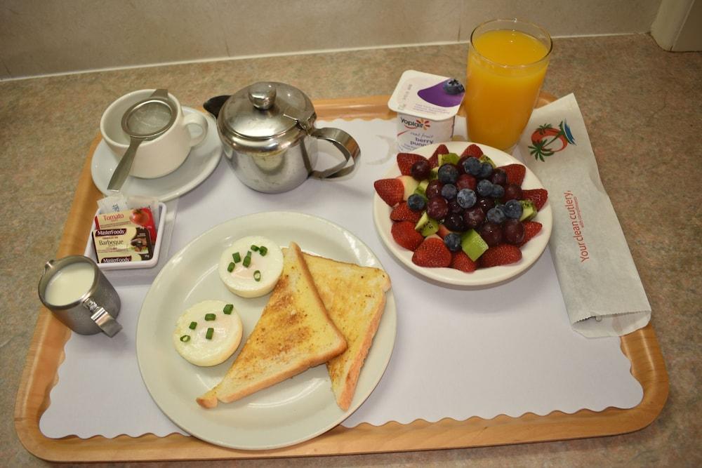 Best Western Coachman'S Inn Motel Батерст Экстерьер фото