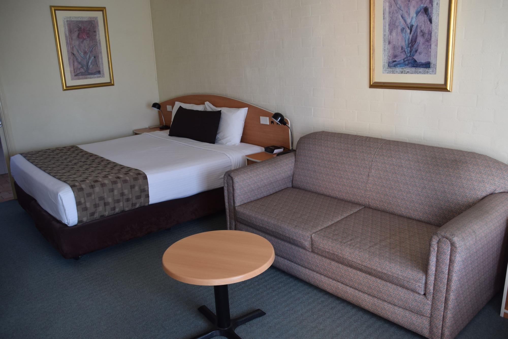 Best Western Coachman'S Inn Motel Батерст Экстерьер фото