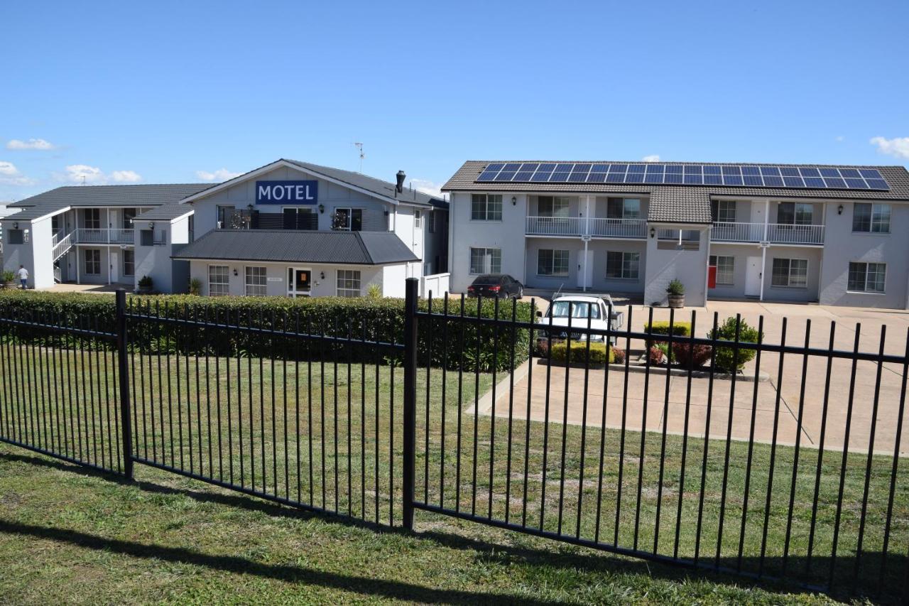Best Western Coachman'S Inn Motel Батерст Экстерьер фото